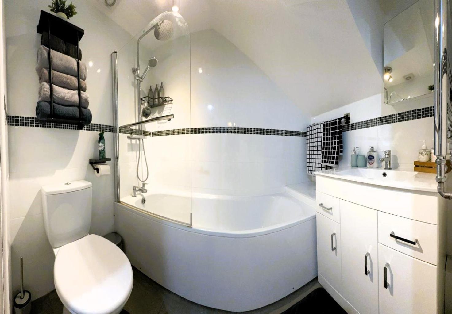 Large Cosy 2 Bedroom Ground Floor Flat In Stevenage Sg1 Sleeps 4-5 Free Parking エクステリア 写真